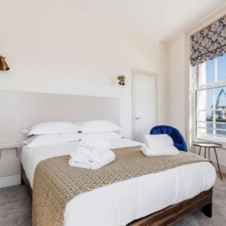 Custom House Poole - Overlord Chamber Esterno foto